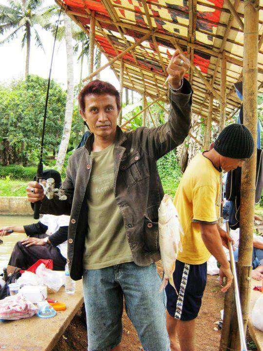 283617_474493729228667_133653790_n