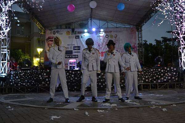 Beruntung tidak ada penonton pingsan karena terlalu histeris