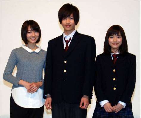 Para pemeran live-action Senpai to Kanojo