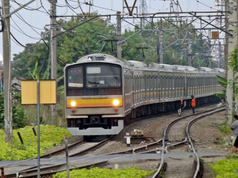 JR 205 | Foto Oleh: Fasubkhanali