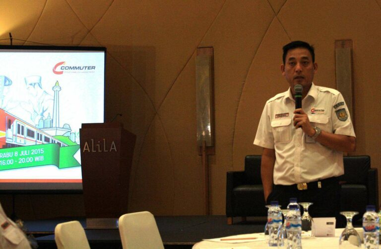 Direktur Utama PT KCJ, M. Nur Fadhilah saat memberikan sambutan dan jawaban pada sesi tanya jawab.