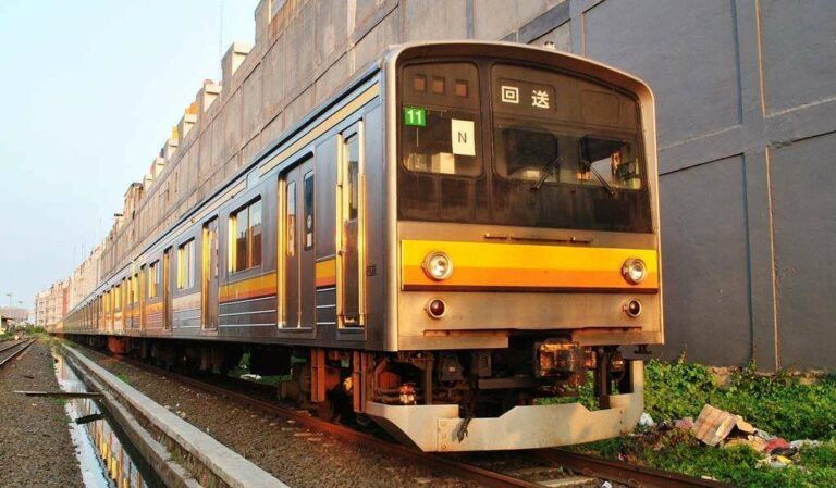 JR 205 |Foto Oleh: Fasubkhanali