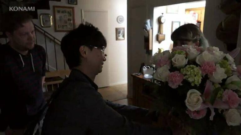 Hideo Kojima memberikan karangan bunga kepada keluarga Sean Paul Gillespie.