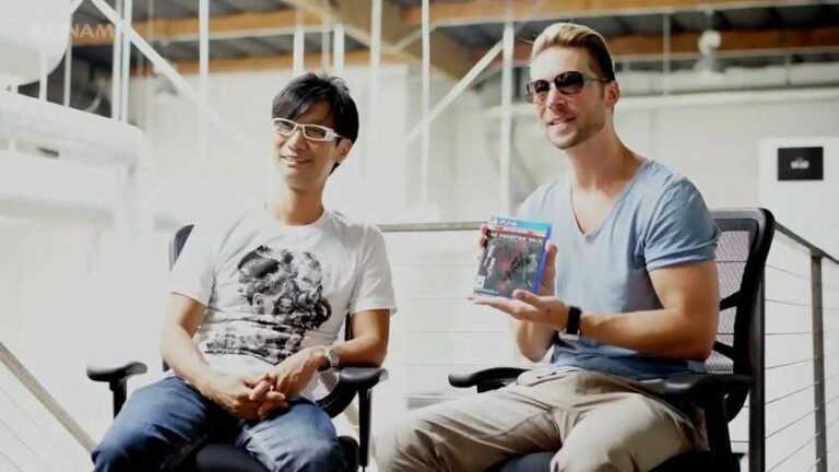 Hideo Kojima bersama Troy Baker sebagai pengisi suara karakter Revolver Ocelot.