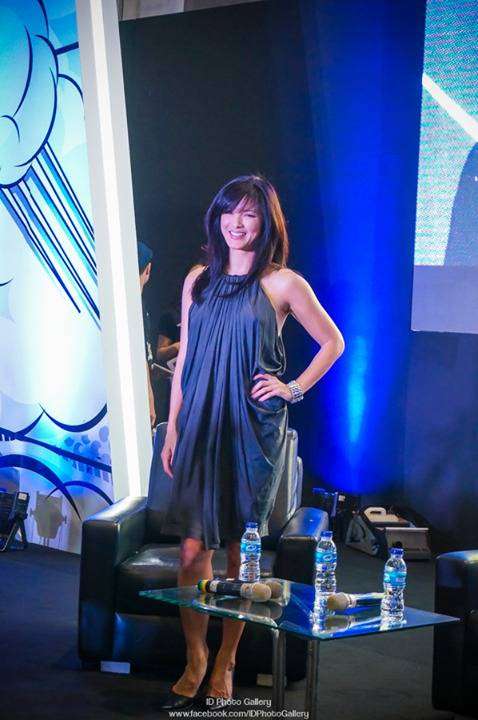 Penampilan Kelly Hu di stage Jakarta Comic Con