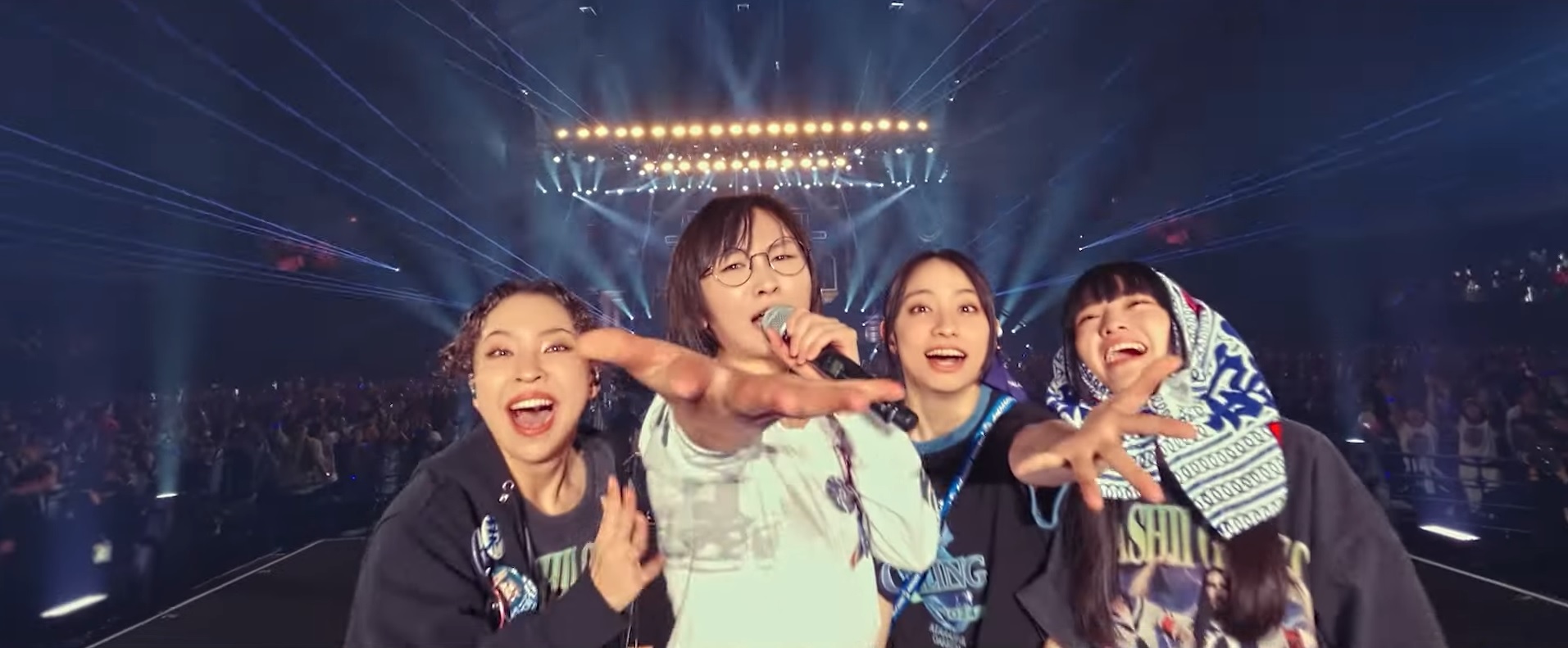 Atarashii Gakoo the movie header