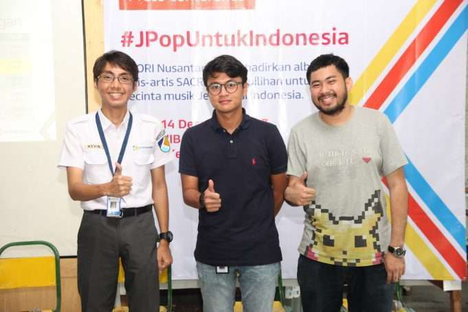 Select physical album CD from SACRA Music to be released in Indonesian market.