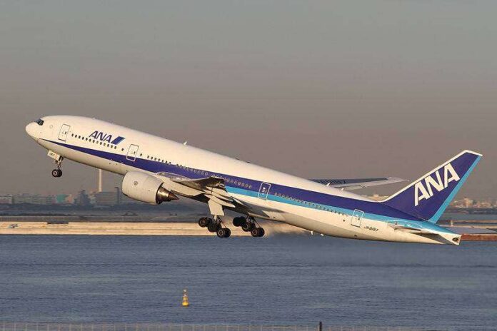 800px-ANA_B777-200(JA8197)_(6492917127)