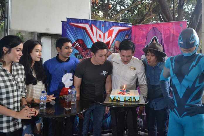 ultah-skylar-comics-1