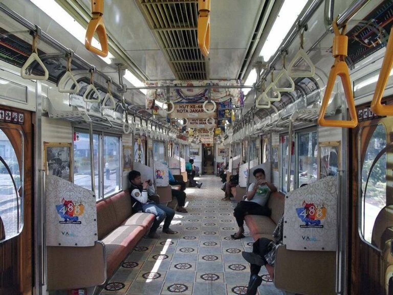 Interior Kereta Pintar