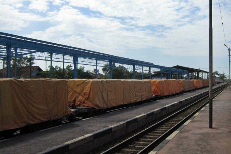 Gerbong Datar | Foto Oleh: Fasubkhanali