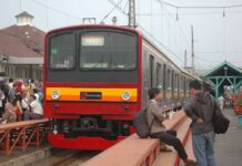 KRL Seri 205 eks-JR East Nambu Melakoni Debut di Jakarta