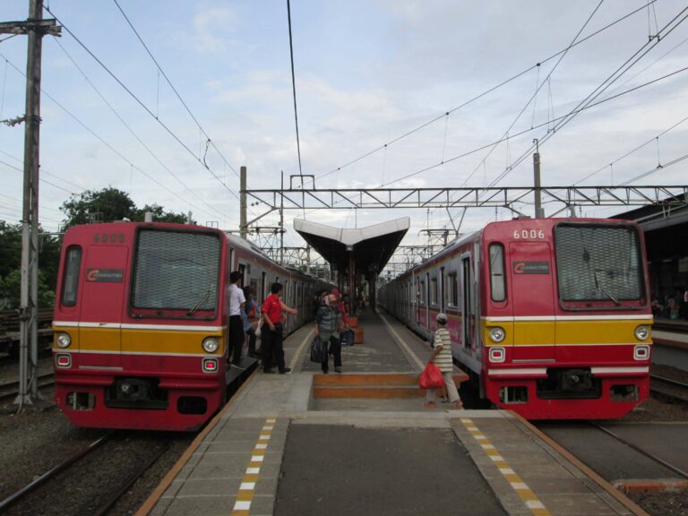 KRL seri 6000 eks-Tokyo Metro, menghabiskan hidup baru di Jabodetabek