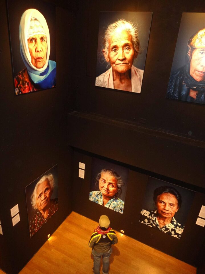 c-hirano-comfort-women-indonesia-a-20151019