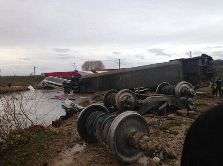 Kereta Api TGV anjlog di Strasbourg | Sumber: Railway Gazette