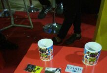 Opini: Dalam Bayangan Uang, Bank, dan Tiket Elektronik