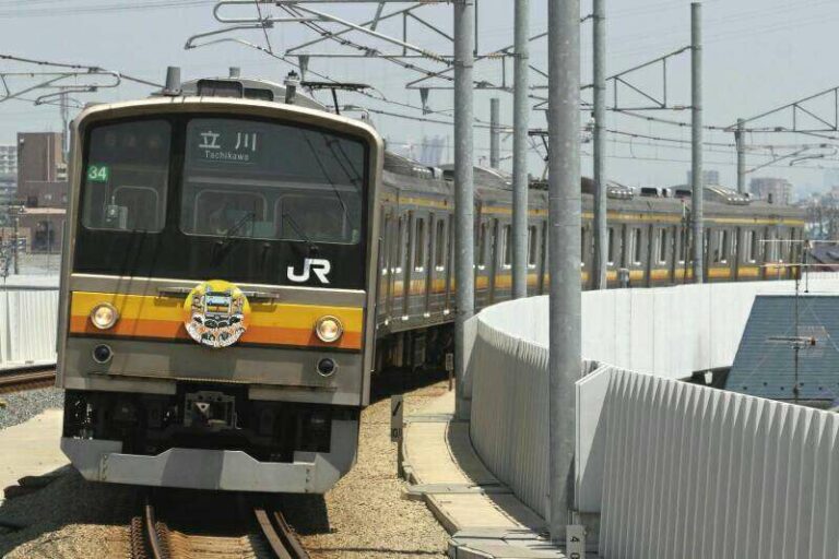 JR205-18 NaHa 34 | Foto Oleh: Shina Hiromu