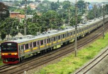 KCJ Kembali Uji Coba KRL Formasi 12 Kereta di Jalur Bekasi