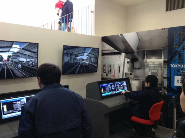 Simulator KRL seri 5000 milik Tokyu