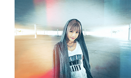 Sayaka Sasaki, penyanyi yang akan mengisi lagu pembuka anime Baku-on!!