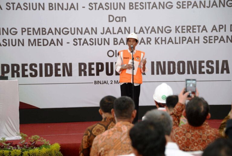 Presiden RI Joko Widodo memberikan sambutan pada acara groundbreaking | Foto: Kemenhub151