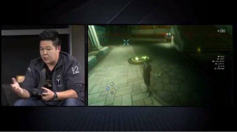 Mat Kishimoto saat tengah memainkan Platinum Demo Final Fantasy XV
