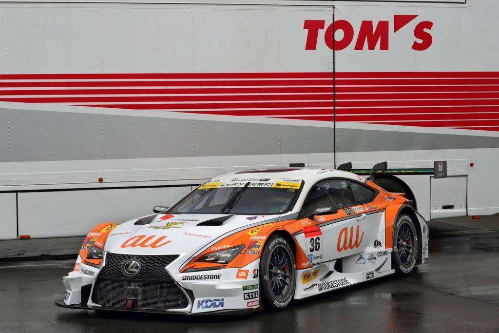 au TOM'S RC F #6, salah satu mobil Super GT kelas GT500 yang turun di musim 2016.