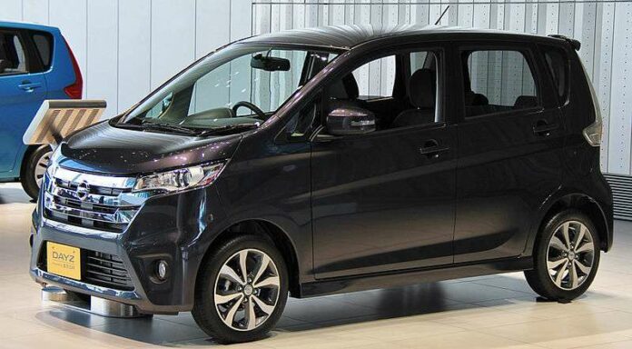 Nissan_Dayz_Highway_Star_G