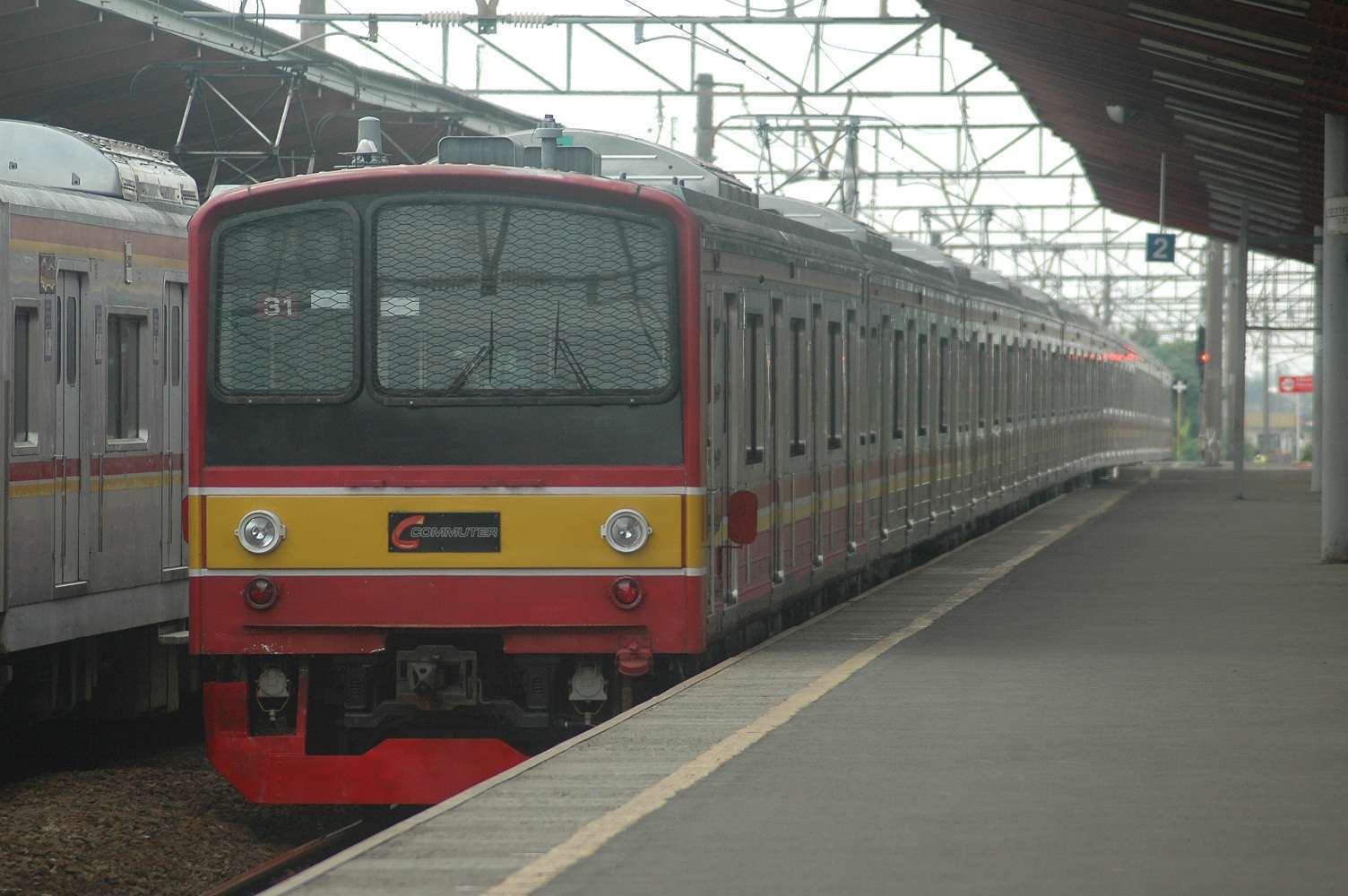 jr205-kuha-204-17-shiunten-trial-run-00