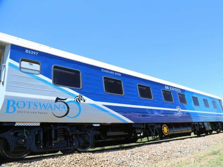 tn_bw-br-coaches-bdexpress-botswana-50-transnet2