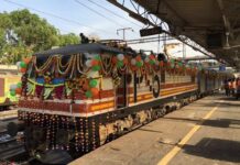 India Luncurkan Kereta Api Semi Cepat Pertamanya