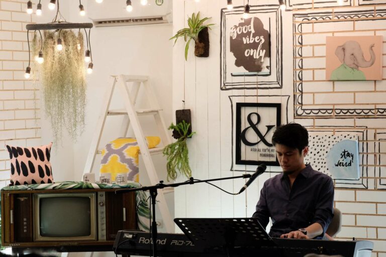 26566528361_a6355b70c7_k