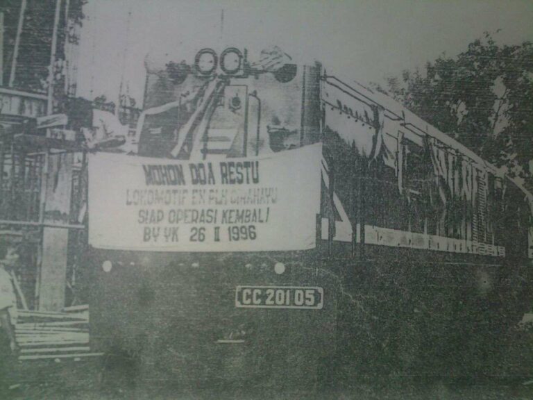 Pengoperasian kembali CC 201 05 setelah perbaikan | Source : (Dok Balai Yasa Perumka Yogyakarta)