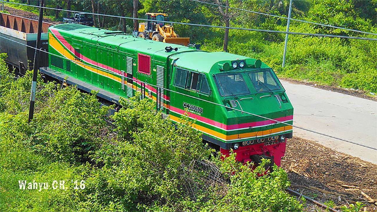 kaori-locomotive-sunday-cc-203-33r-203-01-03-pt-tel