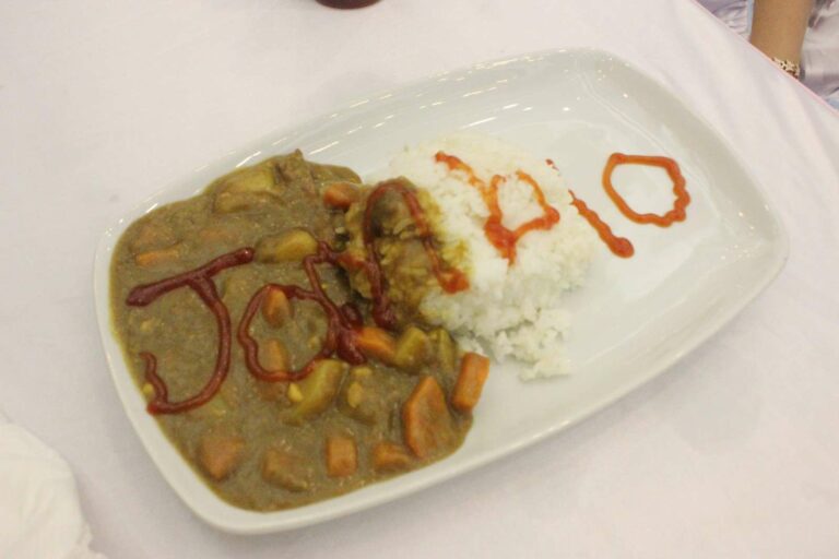 Lebih mesra dengan saos tomat penuh cinta!