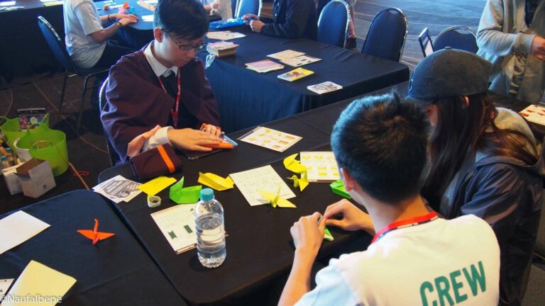 Bermain Paper Craft dan Origami di SMASH