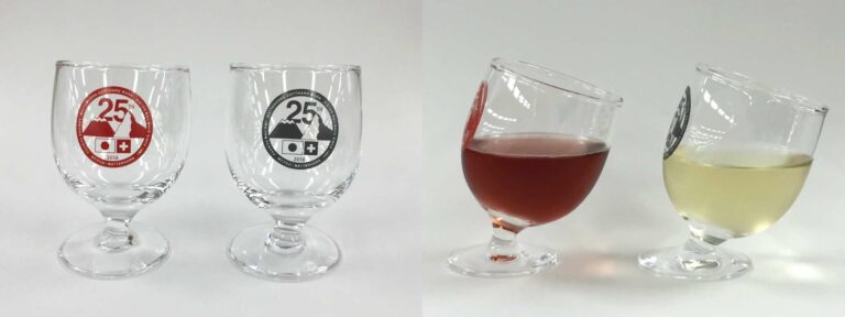 "The Inclined Wine" | Sumber: fujikyu-railway.jp