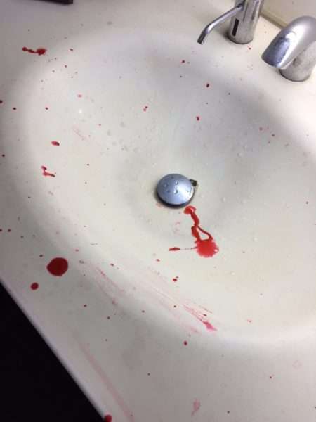 paint on sink