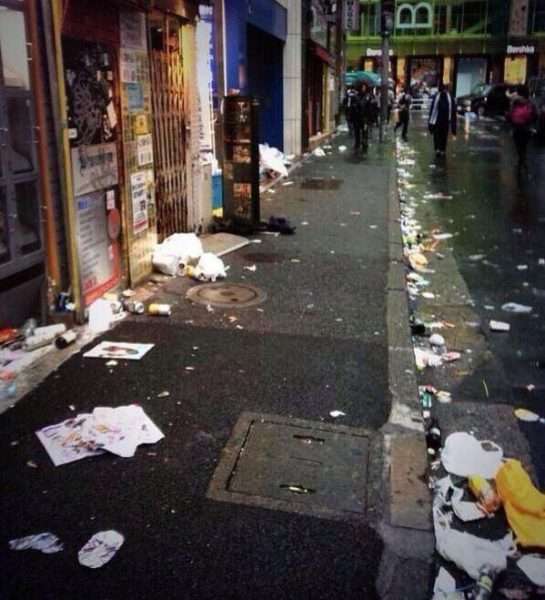 Sampah di jalanan Shibuya