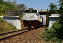 KAI Siapkan Kereta Tambahan Untuk Natal Dan Tahun Baru 2017