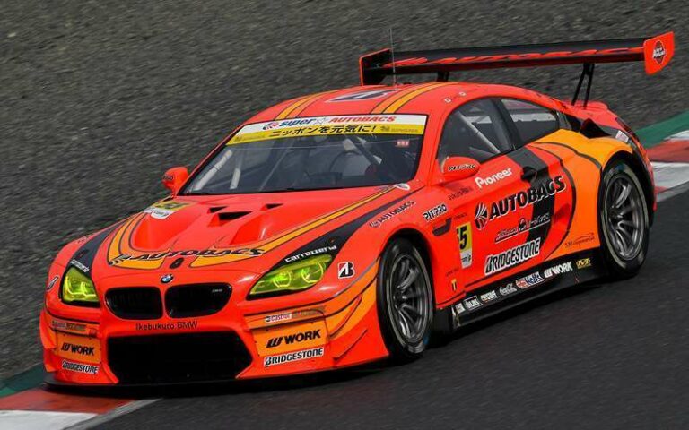 ARTA BMW M6 GT3 #55 (sumber: supergt.net)