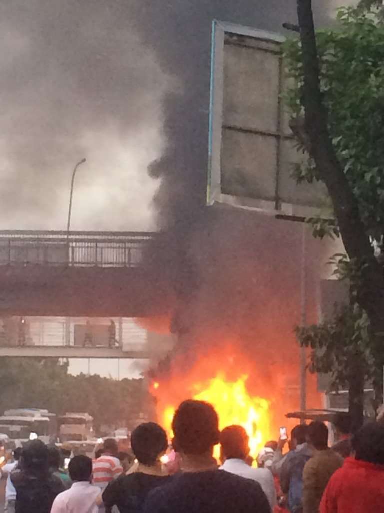 Bus Ankai Gandeng Terbakar 