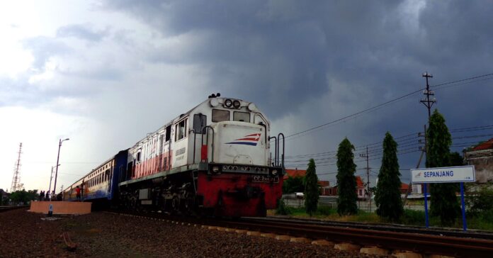Kereta ekonomi Sri Tanjung. (Ilustrasi)