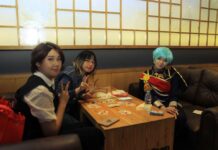 Mempelajari Sejarah Pedang Tradisional Jepang di Cosplay Cafe: Rendezvous of Swords