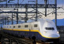 Shinkansen tingkat seri E4 (Moddb / Matthew)