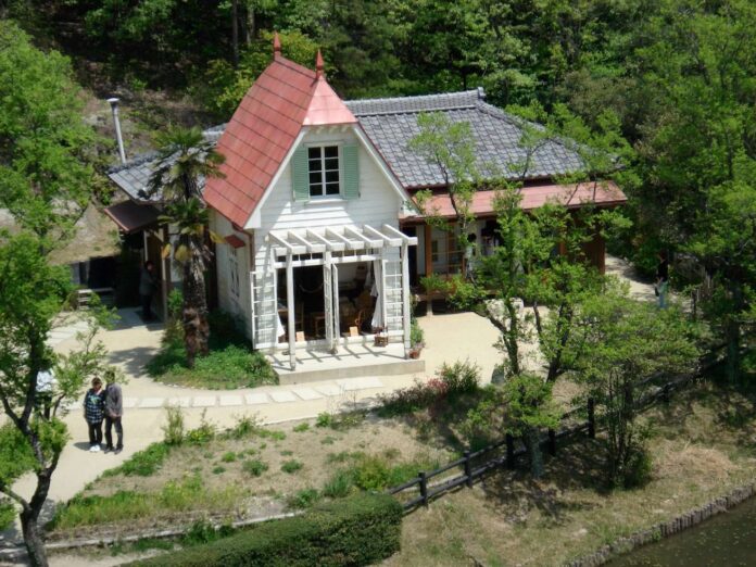 satsuki_mei_house