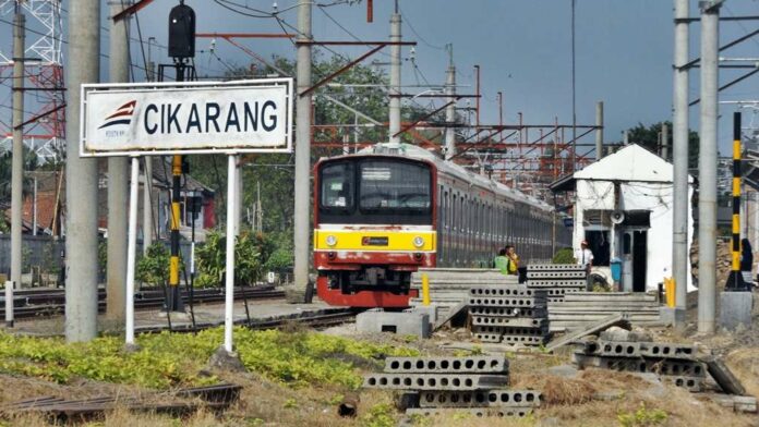 Uji Coba KRL ke Cikarang