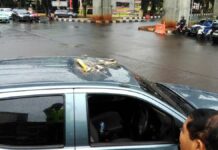 Beton Jalan Layang Koridor 13 Jatuh Dan Menghantam Mobil Dinas Polri beton jalan layang koridor 13 jatuh