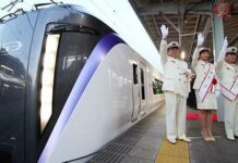 Seremonial KRL seri E353, The New Super Azusa | Sumber: trafficnews.jp