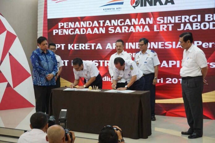 tandatangan lrt Bangga! 31 Rangkaian LRT Jabodebek Akan Dibuat Oleh INKA